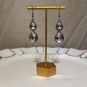 Elegant Silver Teardrop Earrings with Cascading Design